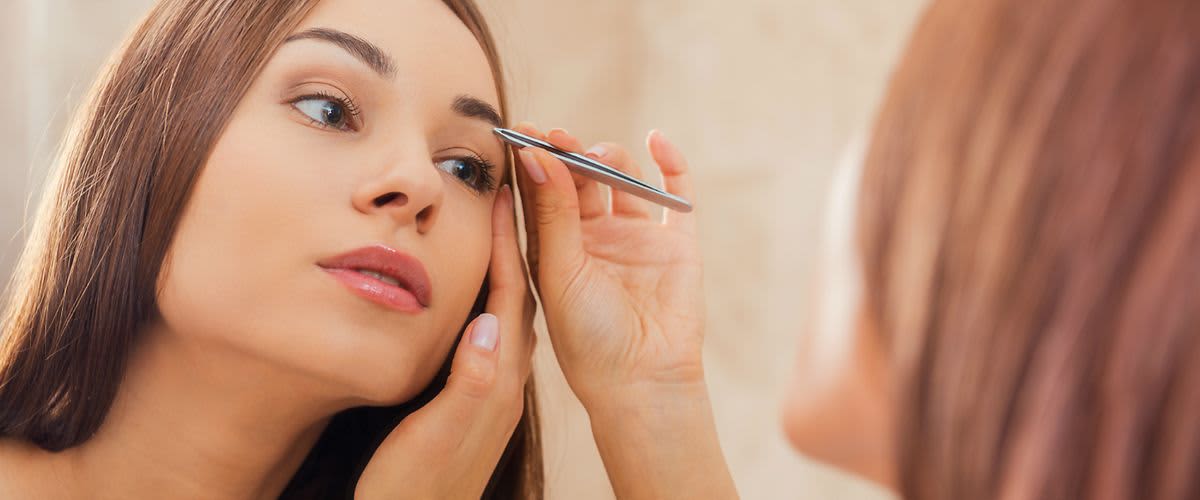 Szemöldökformázás egyszerűen