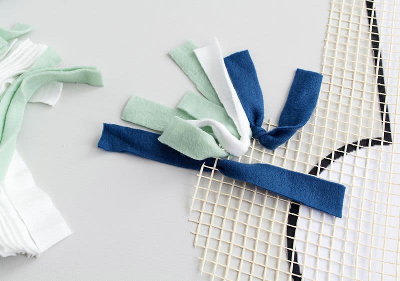 DIY szimatszőnyeg kutyák számára 