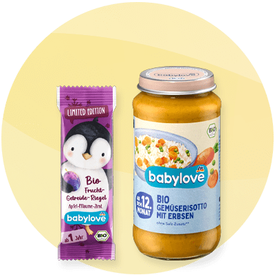 Prodotti babylove: barretta frutta e vasetto risotto con legumi su sfondo giallo sfumatp