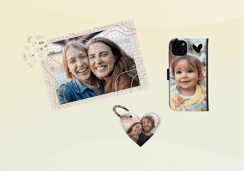 Fotoregali: puzzle con foto di due amiche, cover del telefono con bambino e portachiavi a forma di cuore con coppia.