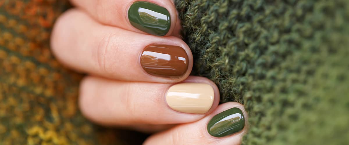 Herbstliches Nageldesign