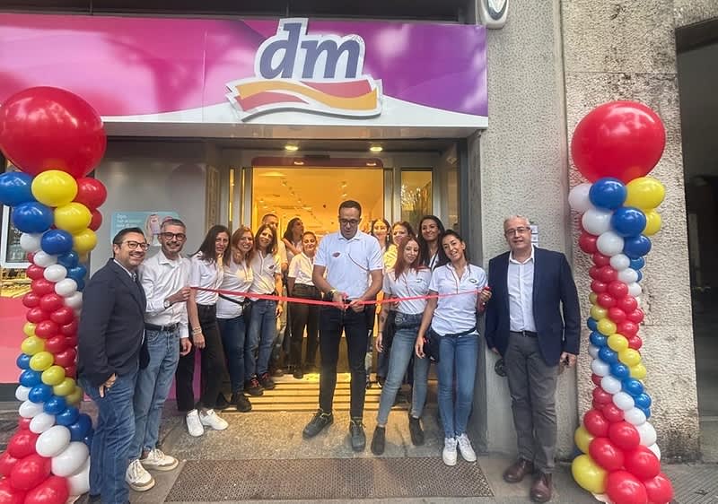 apertura Milano p.zza Napoli