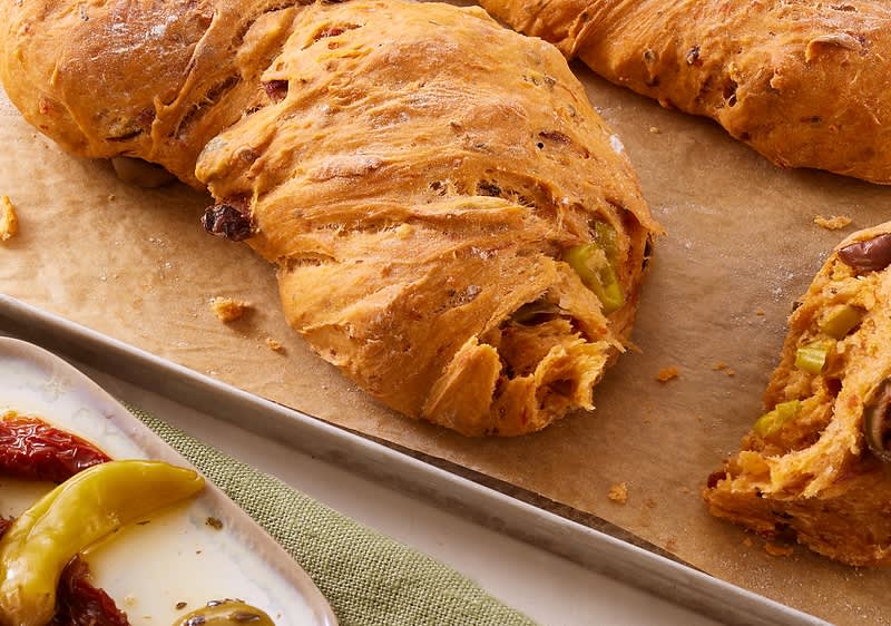 Pane con pomodori secchi