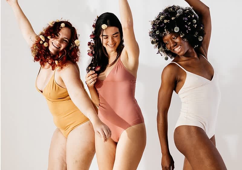 Tre donne che ballano