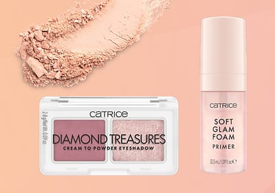 Trucco Catrice con ombretto e primer su sfondo rosa