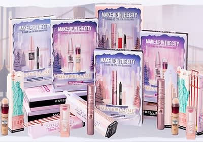 Prodotti Maybelline in confezioni regalo di Natale 2025 con trucco e cosmetici