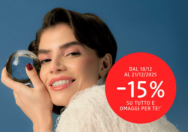 Donna con sfera di cristallo e bolla rossa con offerta del 15% su sfondo blu