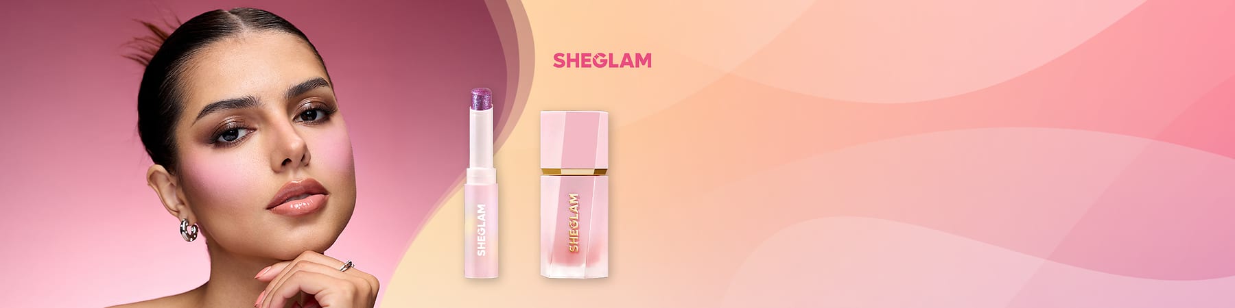 Prodotti make-up SHEGLAM con primo piano di modella truccata
