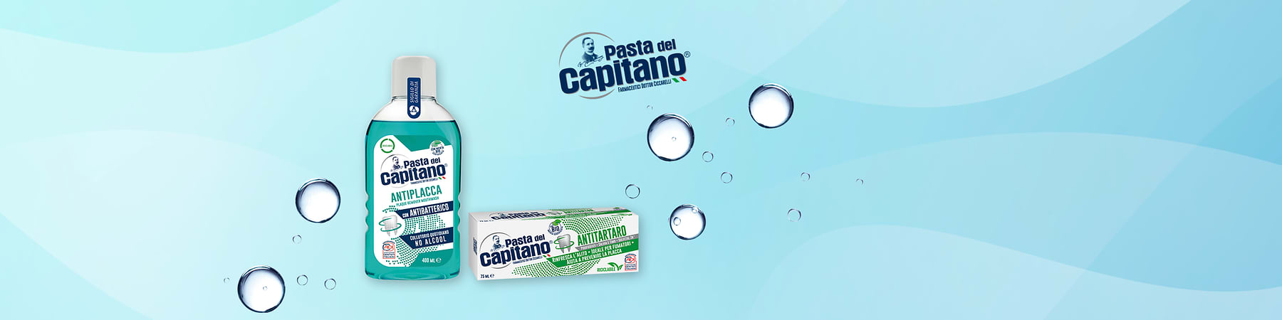 Pasta del Capitano collutorio e dentifricio su sfondo azzurro