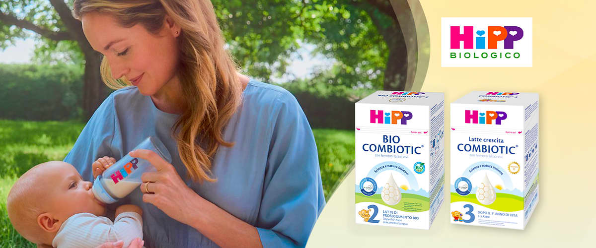 Latte HiPP biologico confezioni Bio Combiotic e Latte crescita con mamma che allatta il bambino