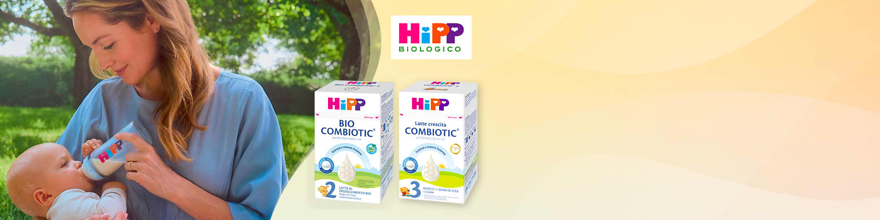Latte HiPP biologico confezioni Bio Combiotic e Latte crescita con mamma che allatta il bambino