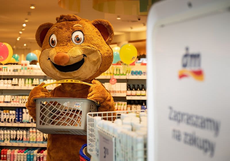dm miś na pierwszym otwarciu sklepu dm w Lesznie