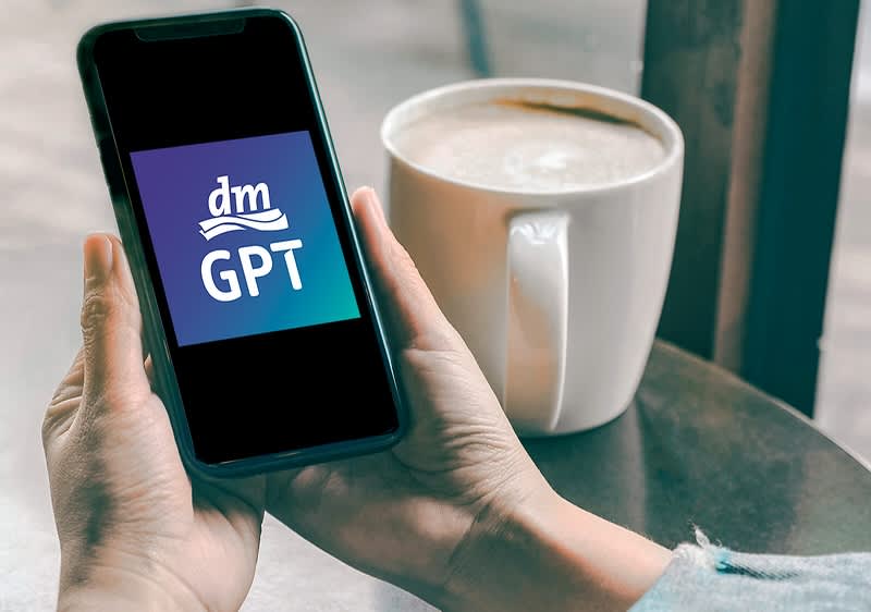 dm z własna wersją chatbota AI