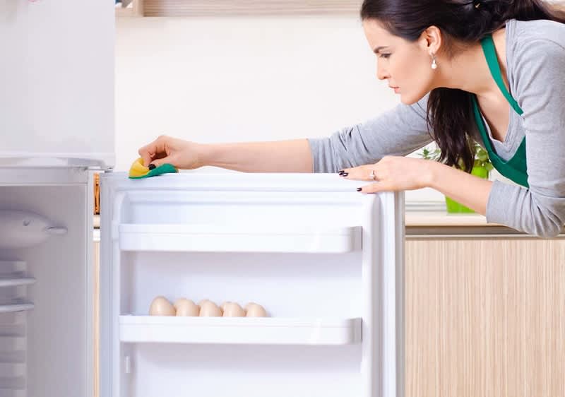 Kühlschrank reinigen in 15 Minuten