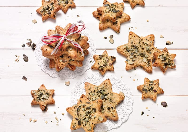 Vegane Dinkelsterne mit Kürbiskernen