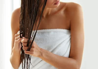 Olej kokosowy na włosy