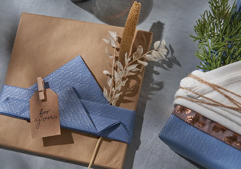 Geschenke mit Papierfalttechnik verpacken