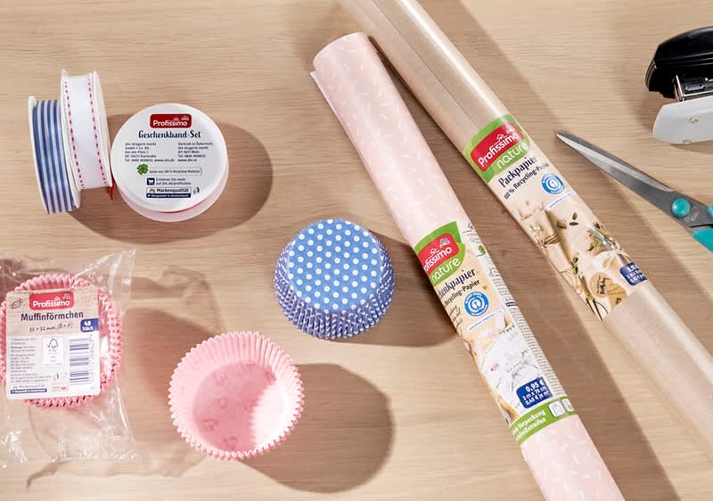 Fröhliche Geschenkdekoration Schritt 1