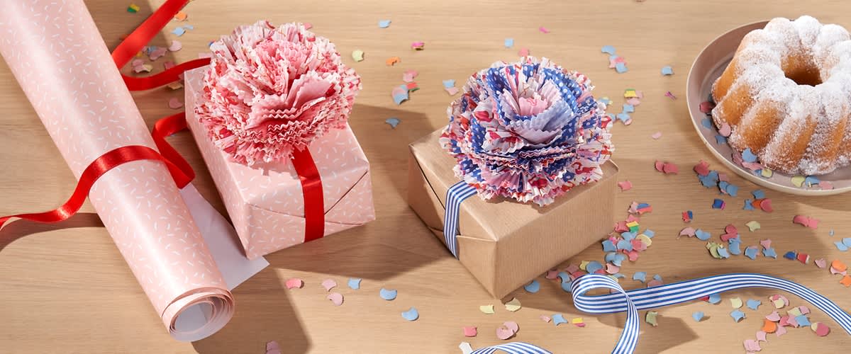 Fröhliche Geschenkdekoration
