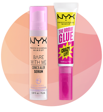 Două produse NYX Professional Makeup pe fundal roz-portocaliu: în stânga un tub bej cu capac roz etichetat „Bare With Me Concealer Serum” 0,32 fl. oz./9,6 ml, în dreapta un tub alb și roz etichetat „The Brow Glue Crazy Lift” 0,23 fl. oz./7 ml