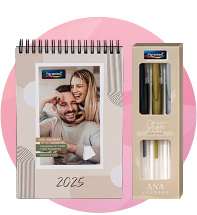 Calendar flip și set de pixuri în ambalaj