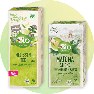 Ceai de melisă și bețișoare de matcha dmBio în ambalaje verzi