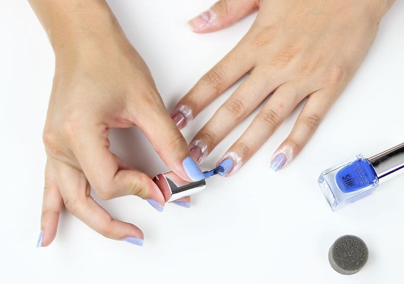 Unghii ombré în doar 5 pași.