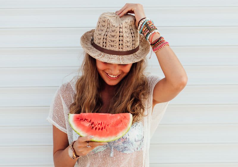 Femeie și pepene verde