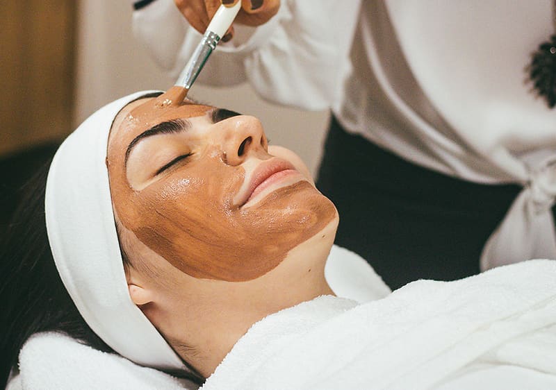 Argila - un ajutor de încredere împotriva impurităților tenului