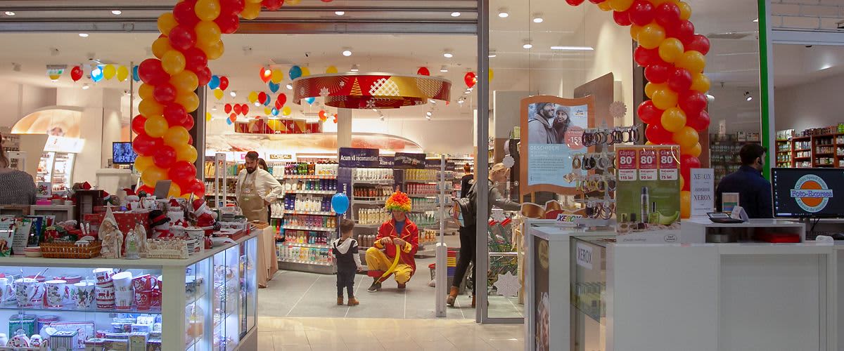 dm drogerie markt deschide magazinul cu numărul 100 în România