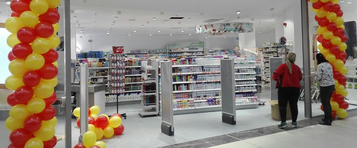 dm continuă seria deschiderilor de succes