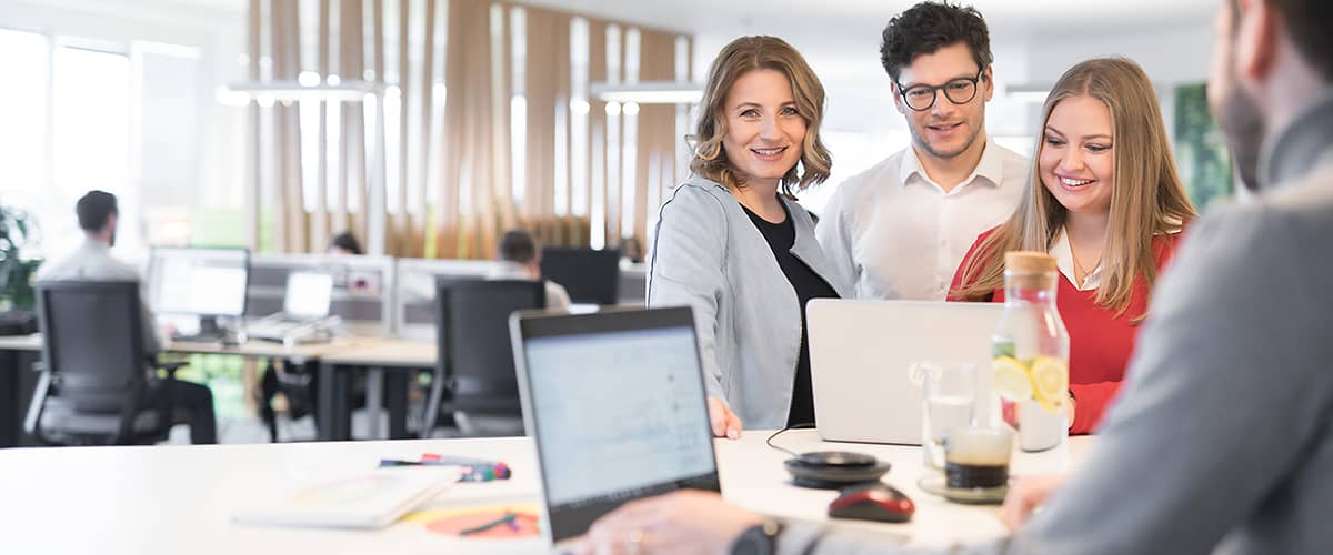 Dezvoltare cu responsabilitate și atenție la nevoile clienților