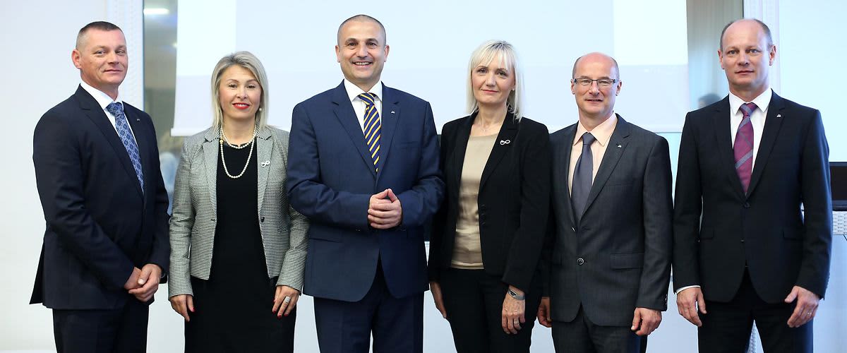 În poză: Echipa managerială dm Croația