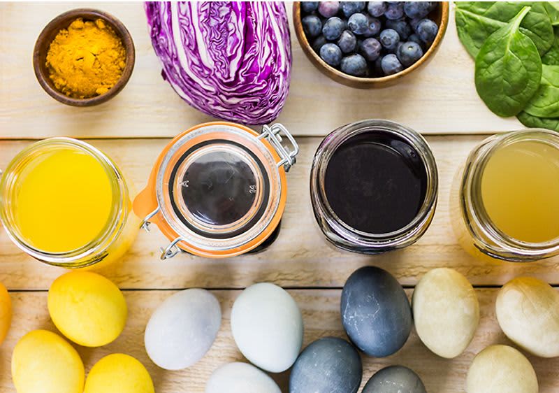 Vopsirea ouălor de Paște cu ingrediente naturale