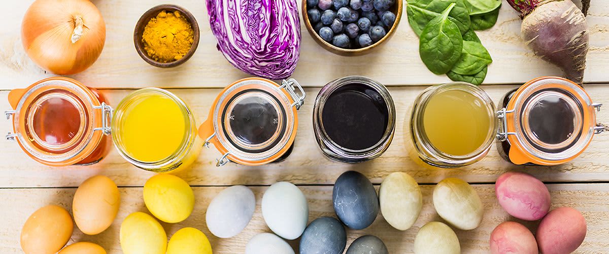 Vopsirea ouălor de Paște cu ingrediente naturale