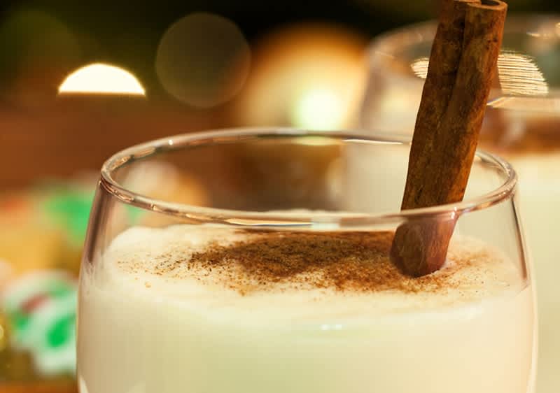 Lichior delicios de ouă făcuta acasă