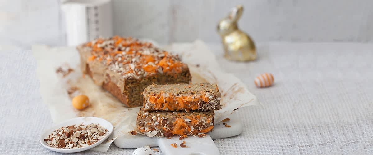 Tort vegan de morcovi și migdale, fără gluten