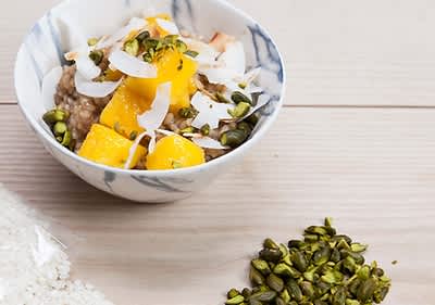 Kokos-Milchreis mit Mango