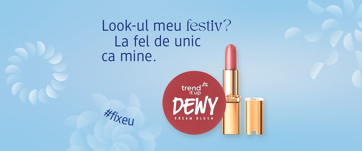 Ruj și blush pe fundal albastru cu text promoțional