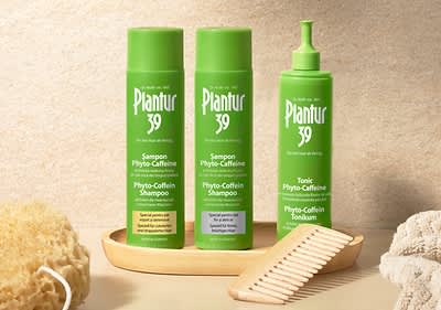 Produse Plantur 39 pentru păr: șampon și tonic pe tavă cu pieptene și burete