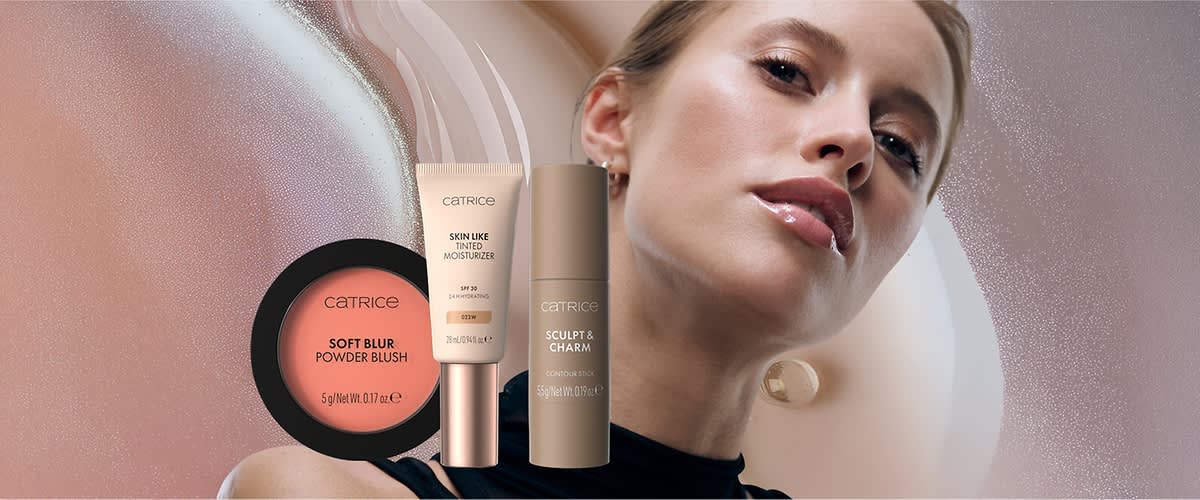 Machiaj cu modelă și produse Catrice: blush, hidratant nuanțator și fond sculptant