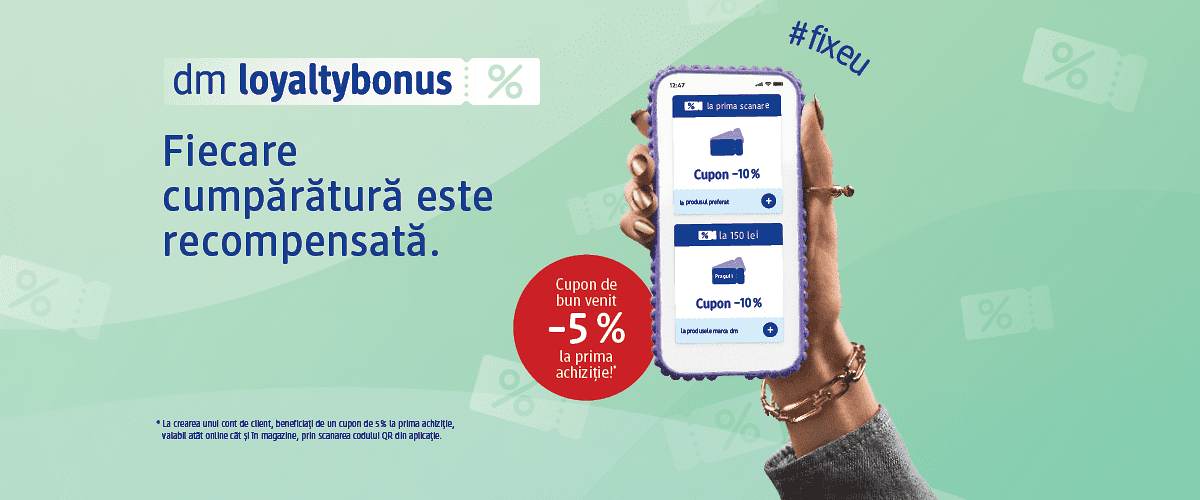 Card promoțional dm loyaltybonus cu telefon care afișează cupoane și reducere 5%