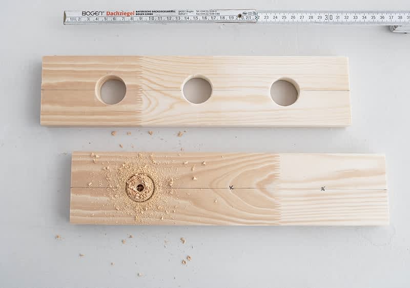 Dosky s navŕtanými dierami