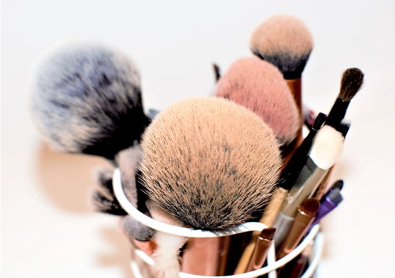 štetce na make-up logo