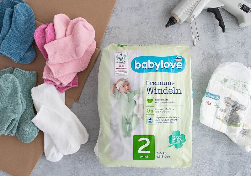 Materiál na výrobu torty z plienok