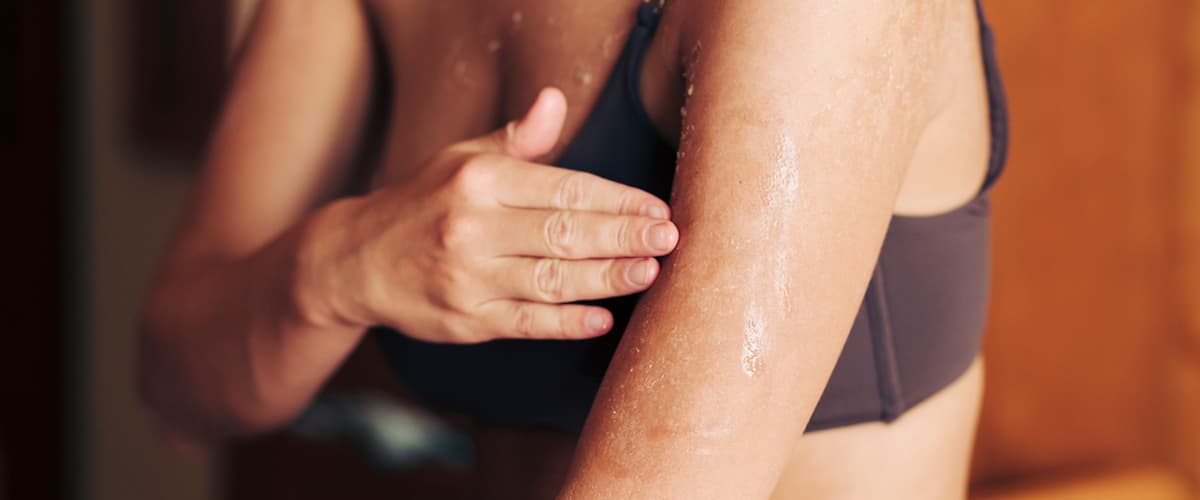 samoopalovací krém škvrny