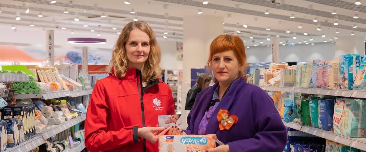 Vďaka projektu Pomôžme deťom darovala dm plienky v celkovej hodnote  viac ako 560 tisíc eur