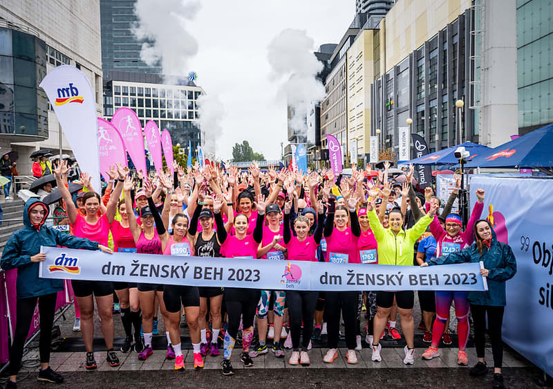 dm ženský beh štart