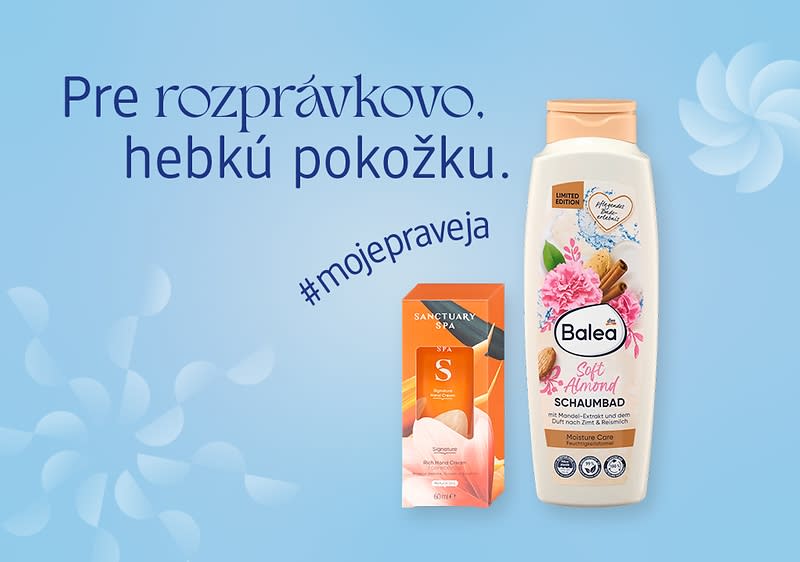 Kozmetické produkty Balea a Sanctuary Spa na modrom pozadí a hashtag mojepraveja
