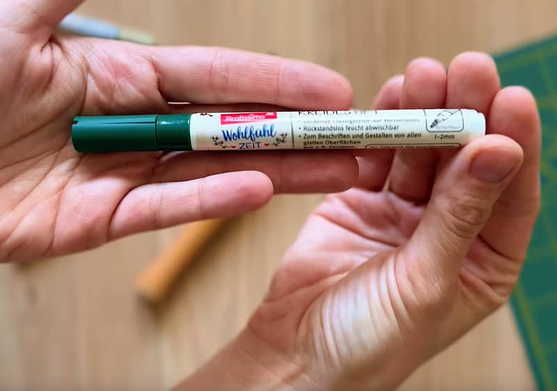 Permanentná fixka značky Profissimo